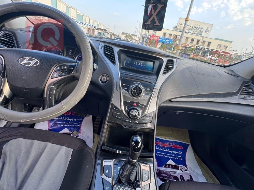 هيونداي أزيرا